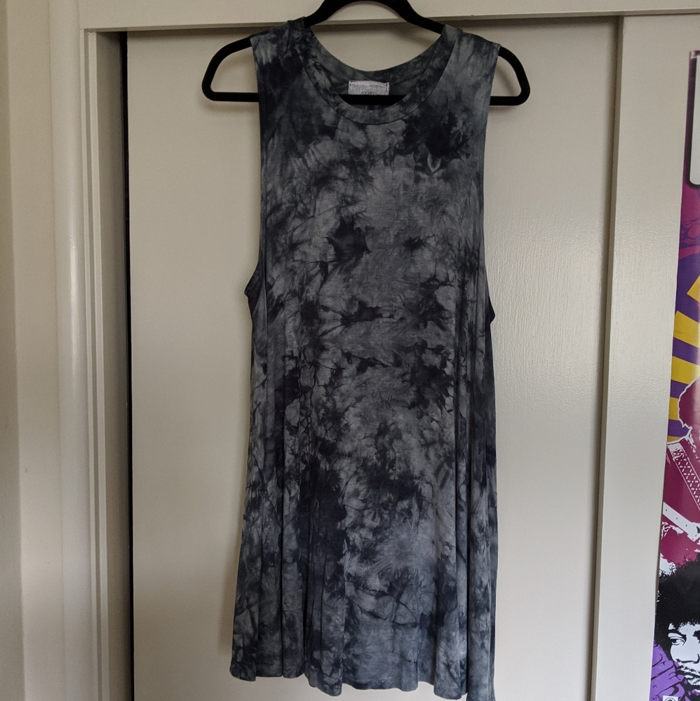 Audrey 3+1 blue and grey tie dye swing dress small